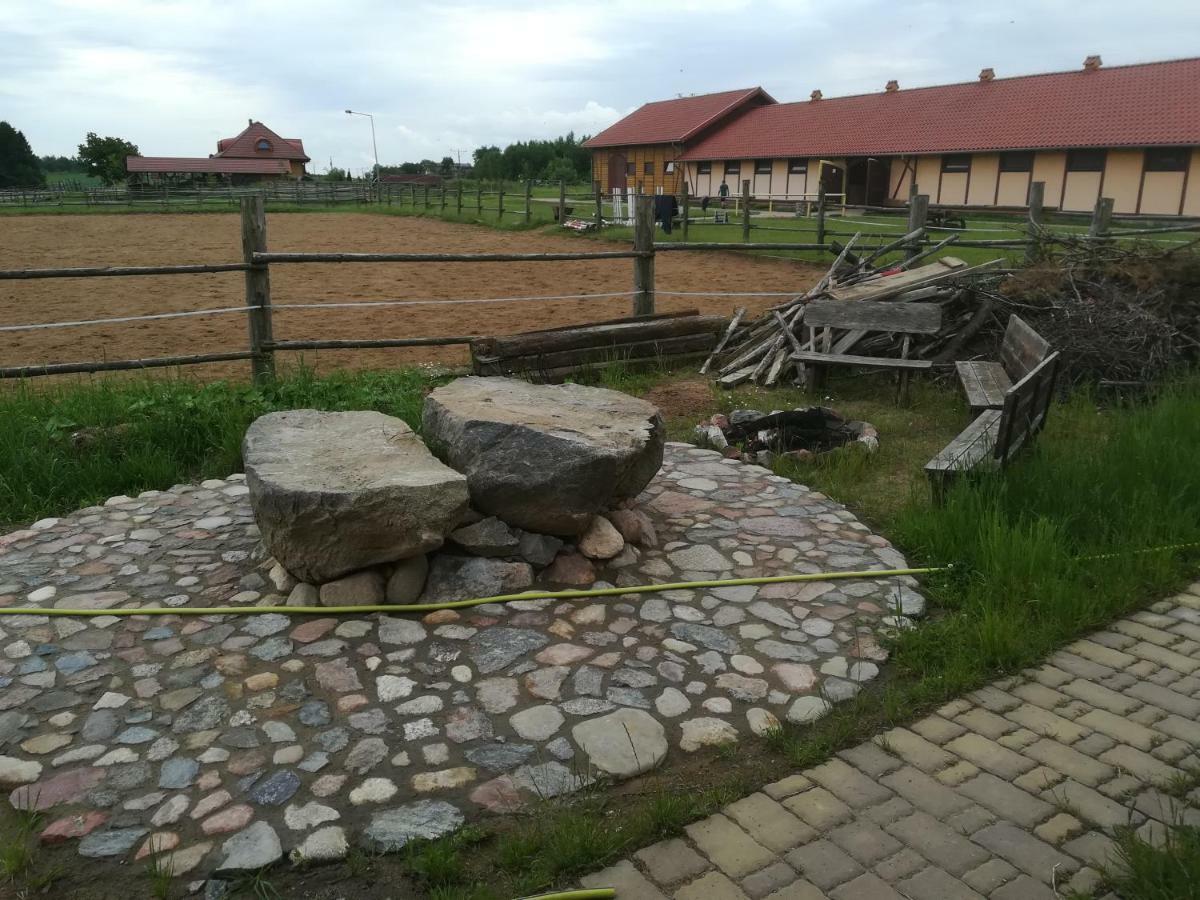 Pensjonat Przy Stajni Kierzkowo  Eksteriør billede